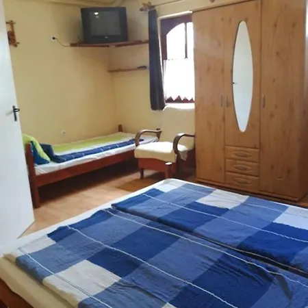 Gabor Vendeghaz Guest house